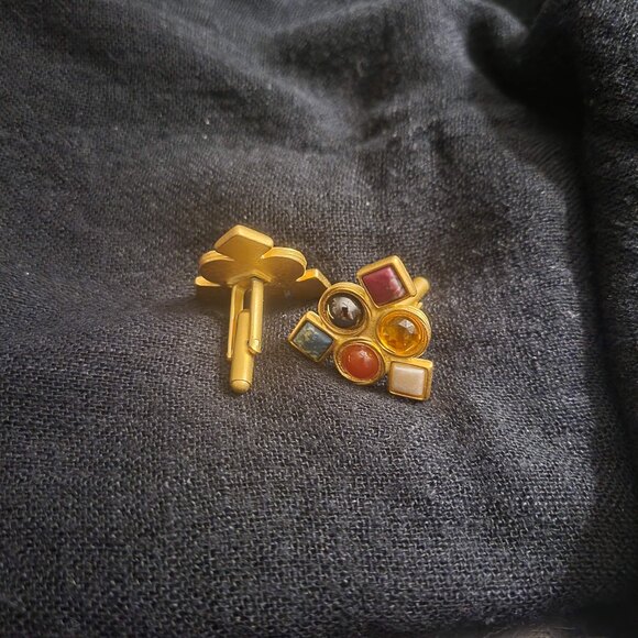 Gold Tone Faux Stone Triangle Shape Cuff Links Pair - Picture 6 of 6